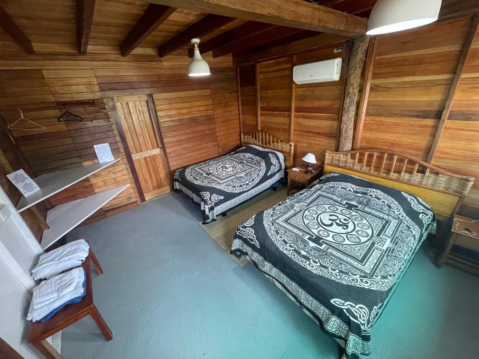 Galapagos Chalet Puerto Ayora  Eksteriør bilde